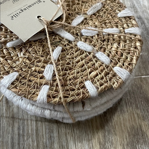 •| bloomingville sea grass coasters - Picture 3 of 5